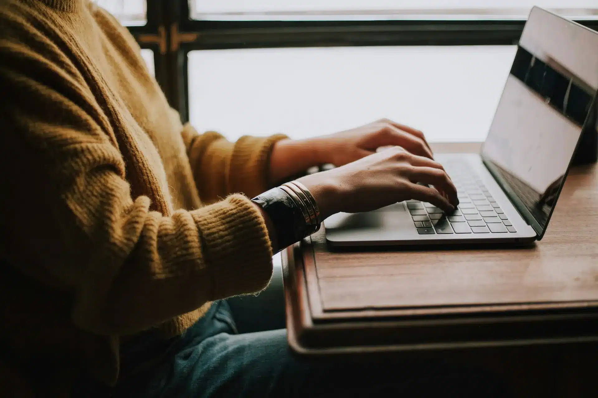 laptop_2.webp